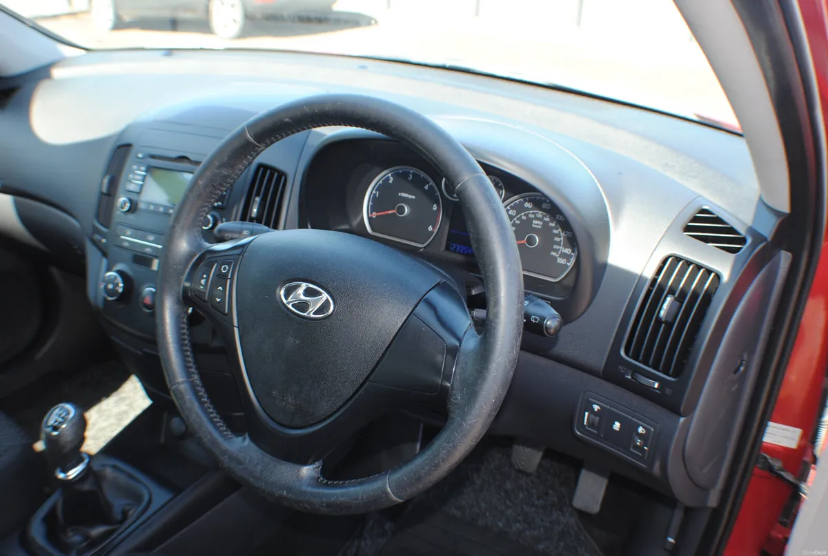 Hyundai i30 2011 - Image 4