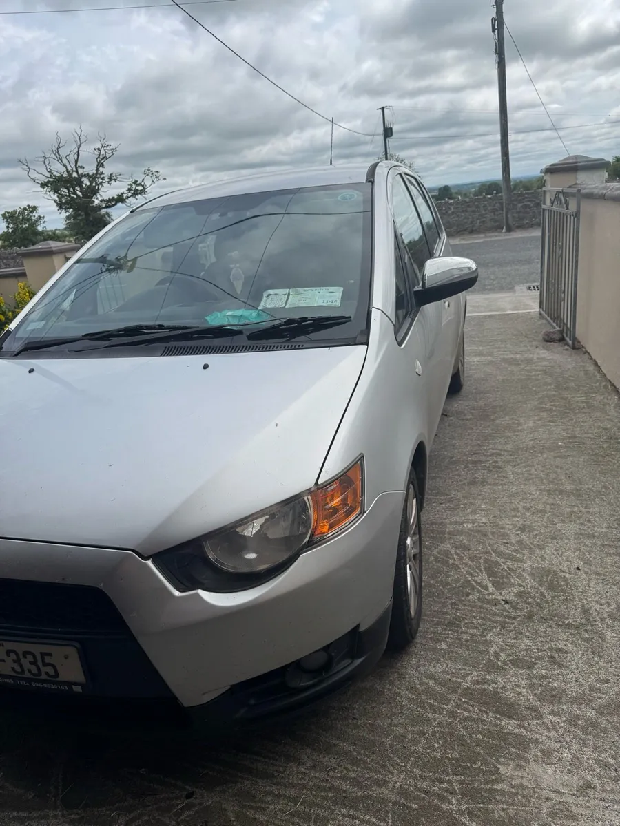 2010 Mitsubishi Colt - Image 3