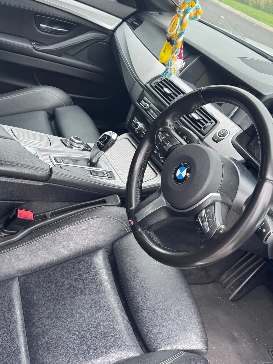 BMW 5-Series 2016 - Image 4