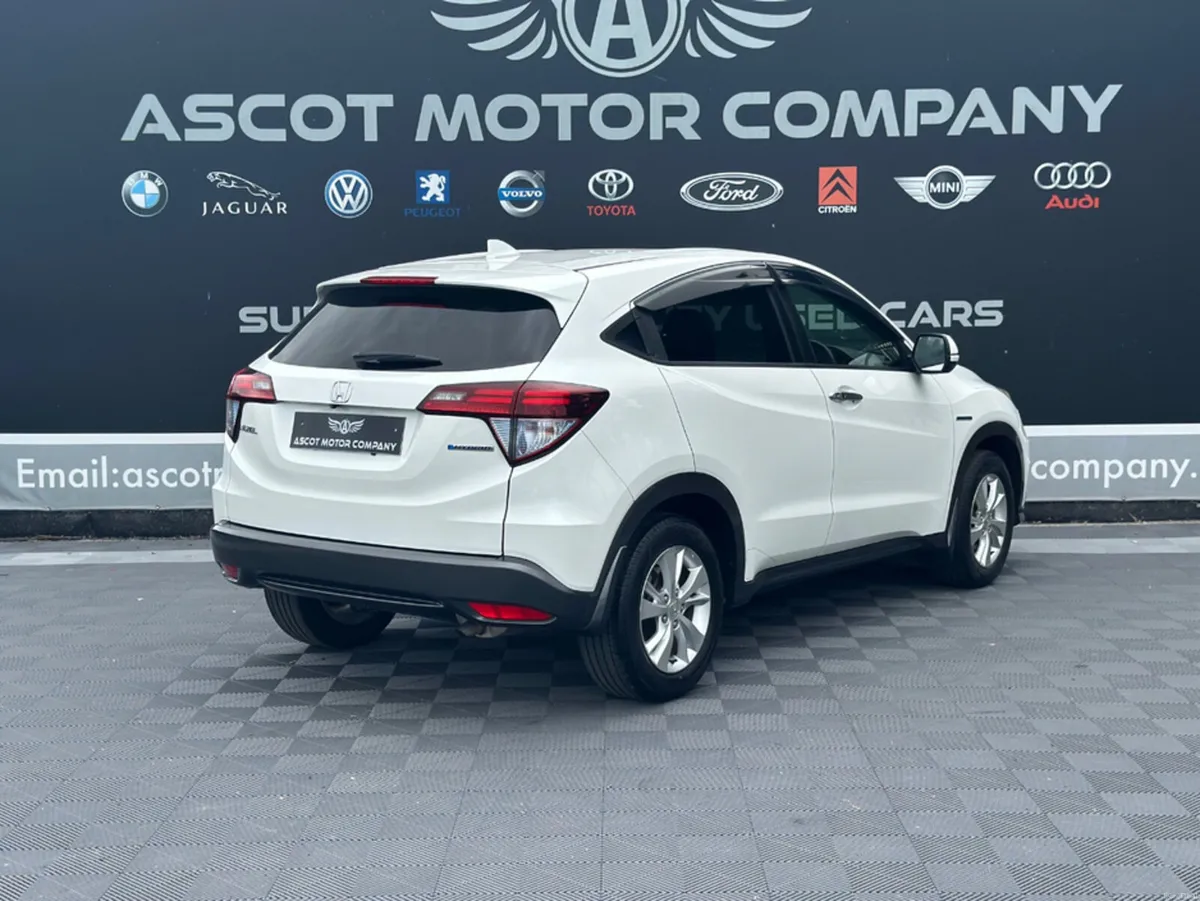 Honda Vezel 1.5 Petrol, Automatic - Image 6