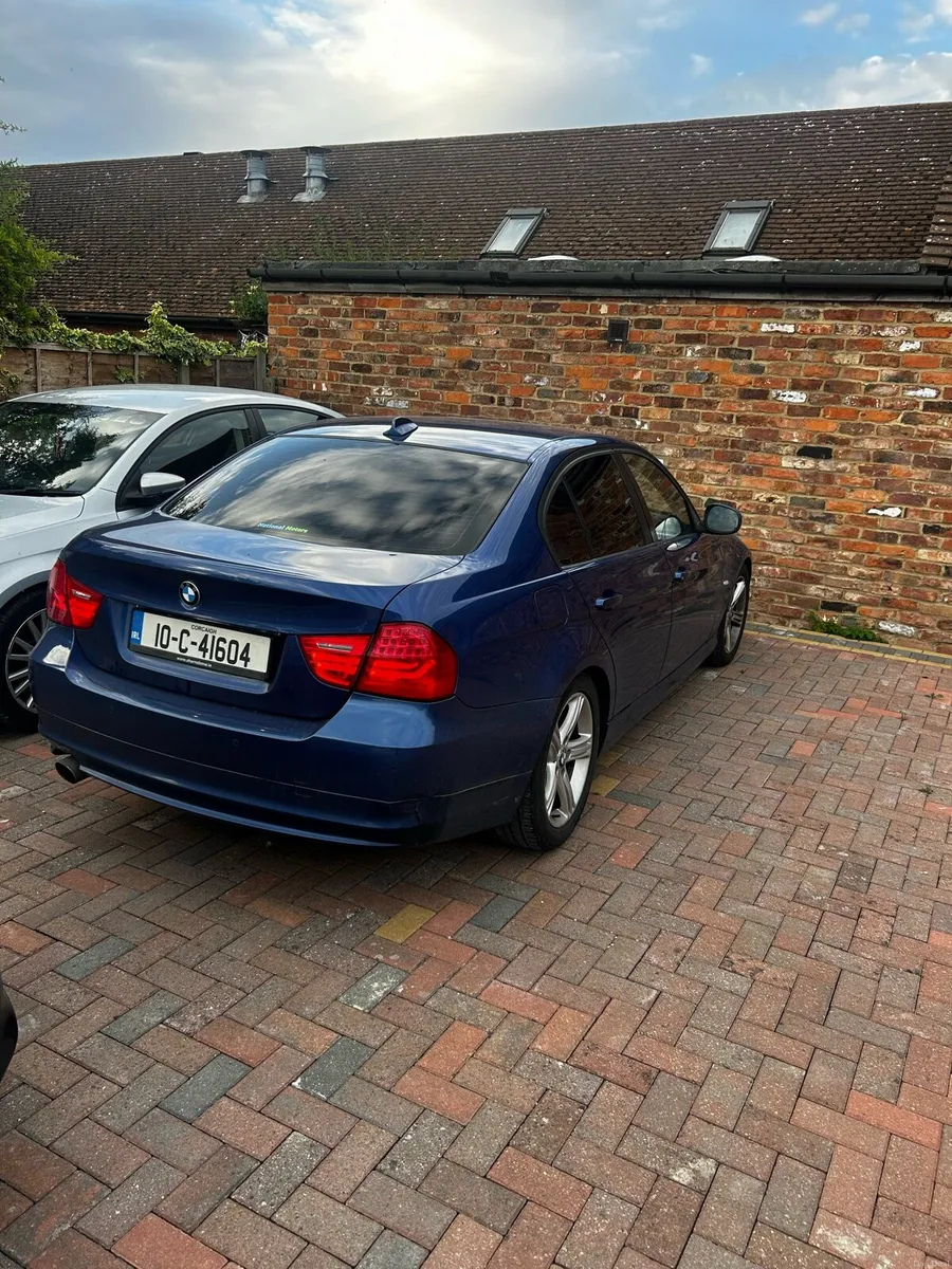 BMW - Image 2