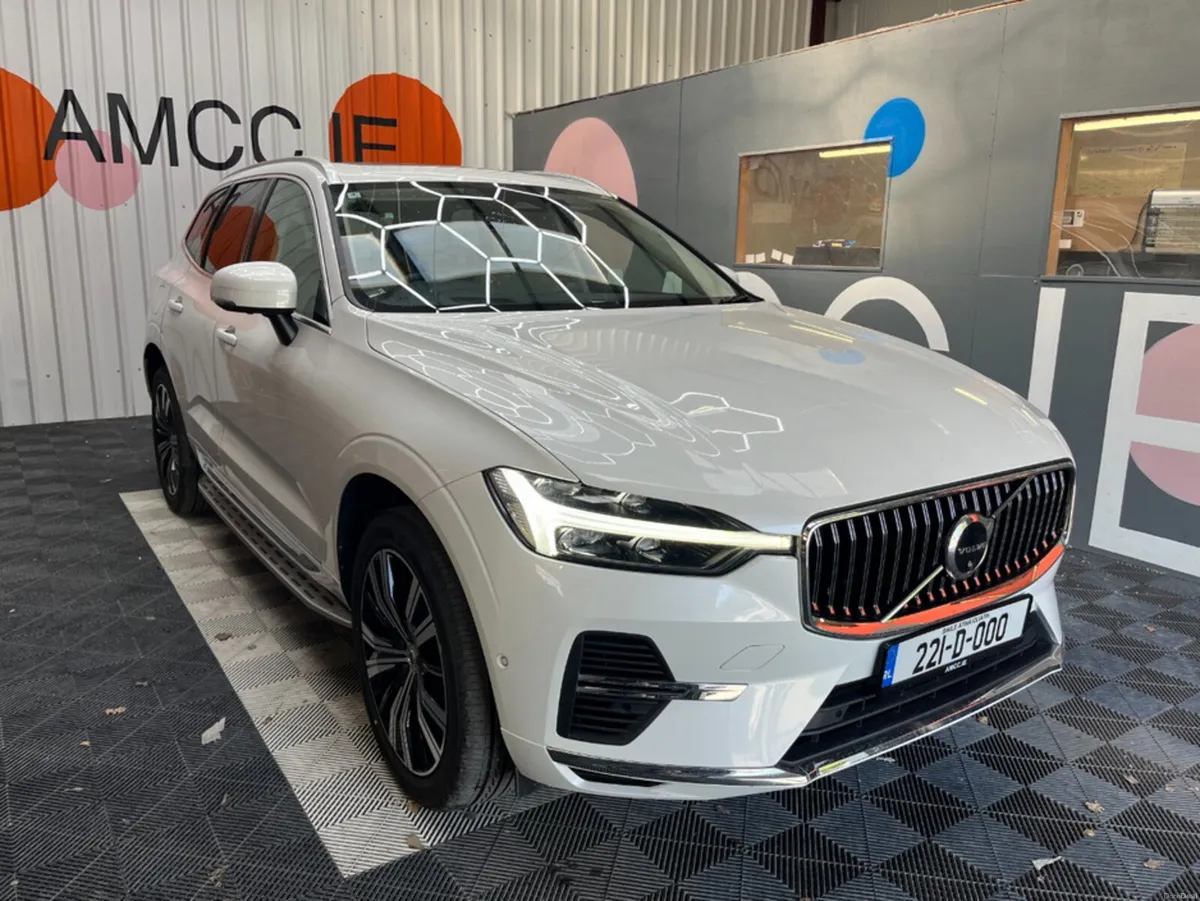 Volvo XC60 2022 VOLVO XC60 T6 PLUG-IN 2.0 AUTOMATI - Image 1