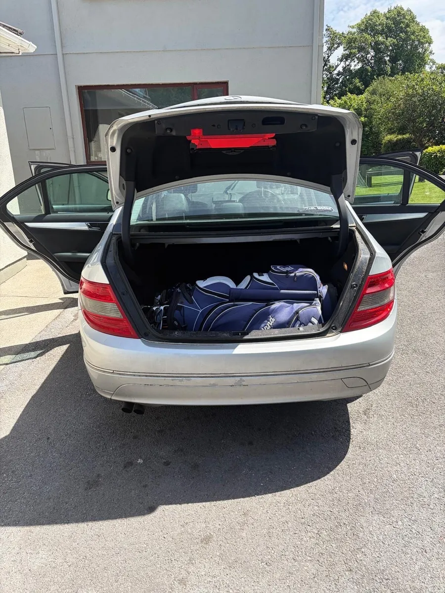 Mercedes-Benz C-Class 2008 - Image 4