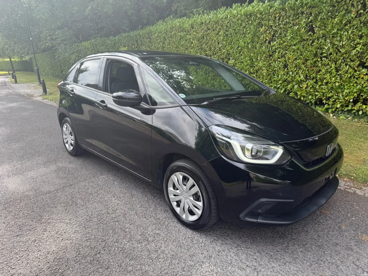 2020 Honda Fit e HOME Hybrid Automatic – €10,950 - Image 1