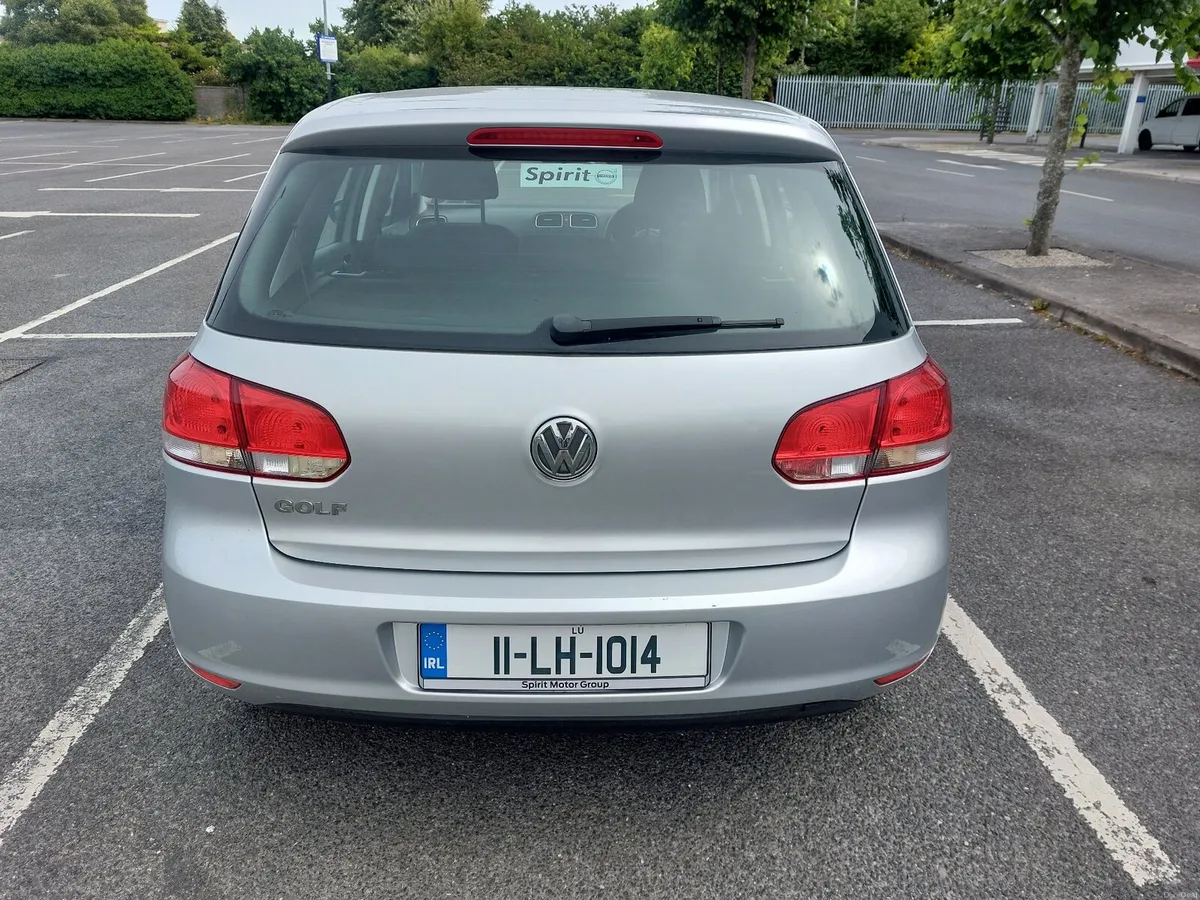 Volkswagen Golf 2011 - Image 4