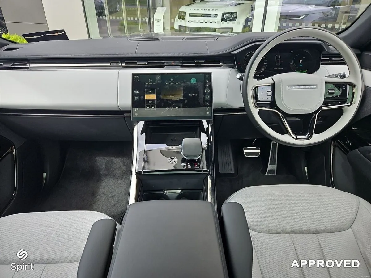Land Rover Range Rover Sport 3.0 PHEV SE Dynamic - Image 4