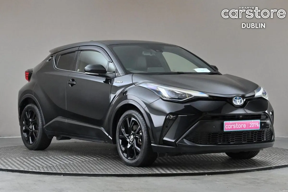 Toyota C-HR 1.8 HYBRID **HALF LEATHER**360 PAN CAM - Image 1