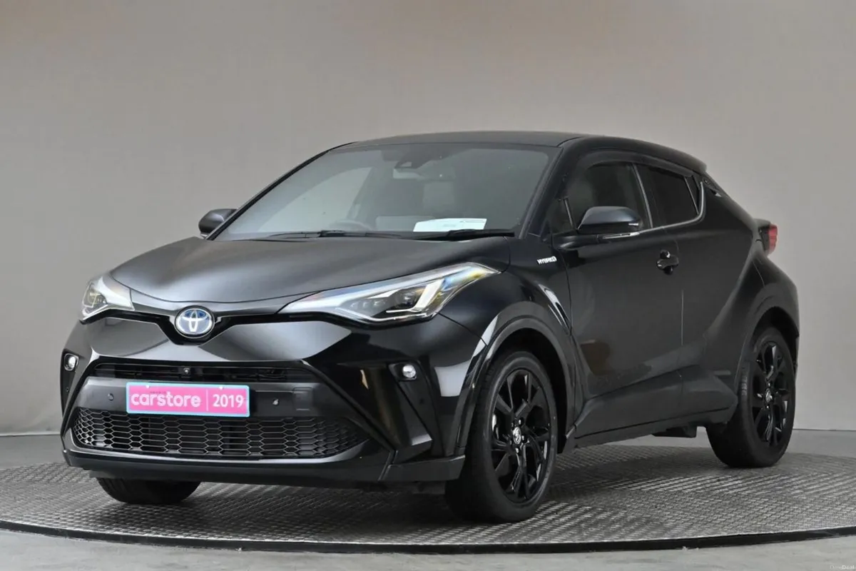 Toyota C-HR 1.8 HYBRID **HALF LEATHER**360 PAN CAM - Image 3