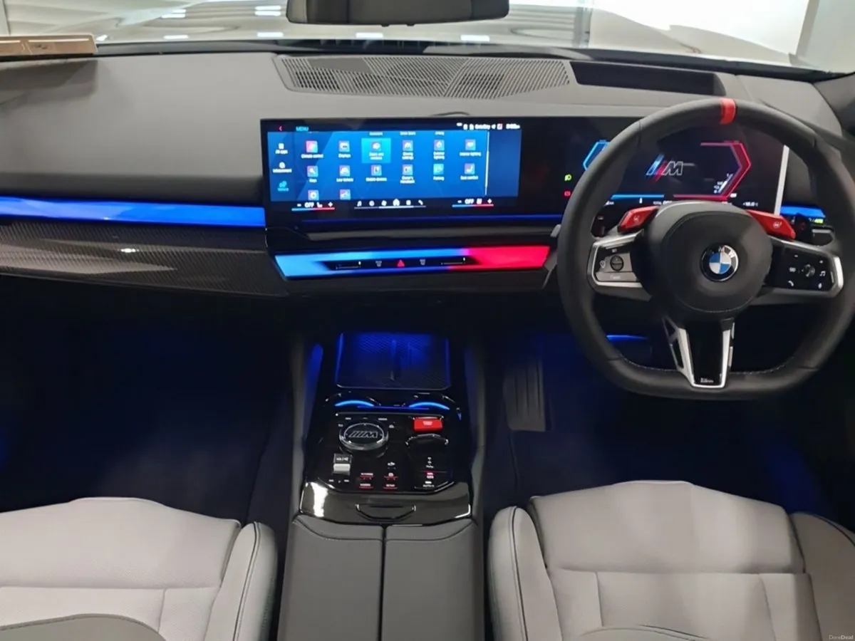 BMW M5 M5 Saloon - Image 4