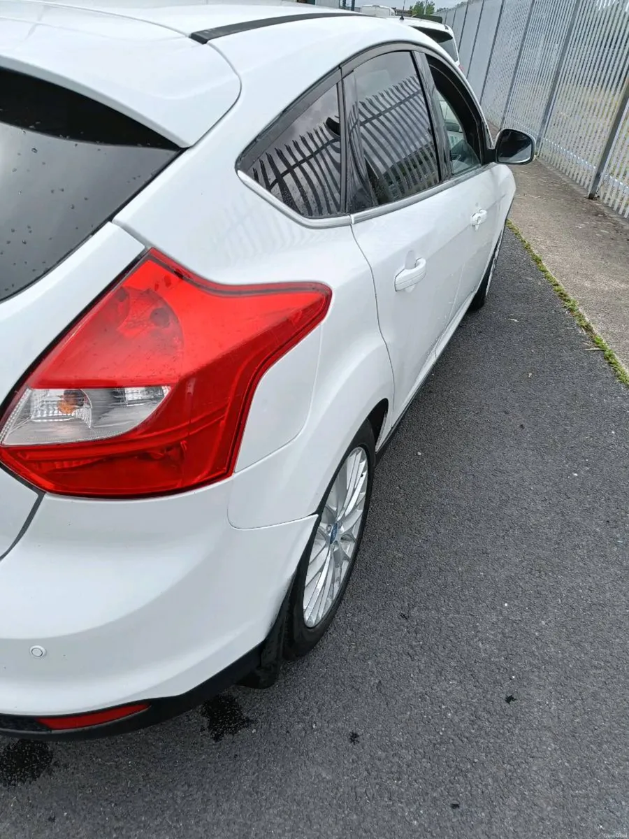 Ford Focus 2013 - Image 6