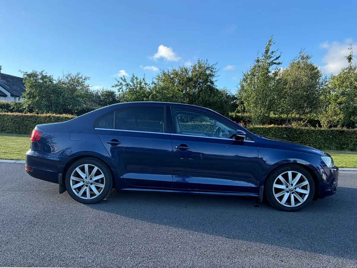 Volkswagen Jetta - Image 3