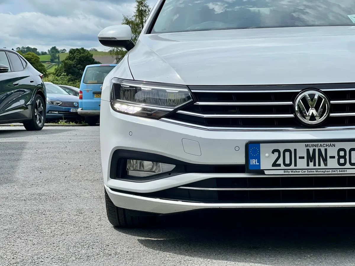 Volkswagen Passat 2020 - Image 3