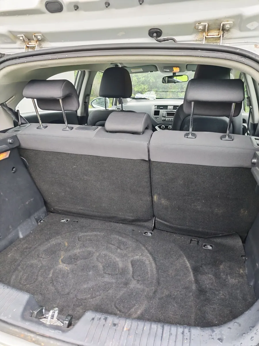 2013 Kia Rio 1.4 Petrol (For Repair or Breaking) - Image 2