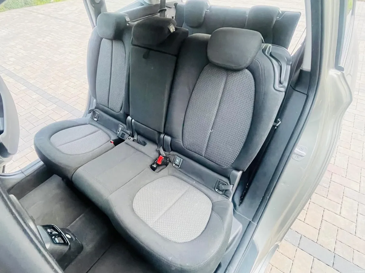 2016 BMW 218i Gran Tourer Automatic (7-Seater). - Image 5