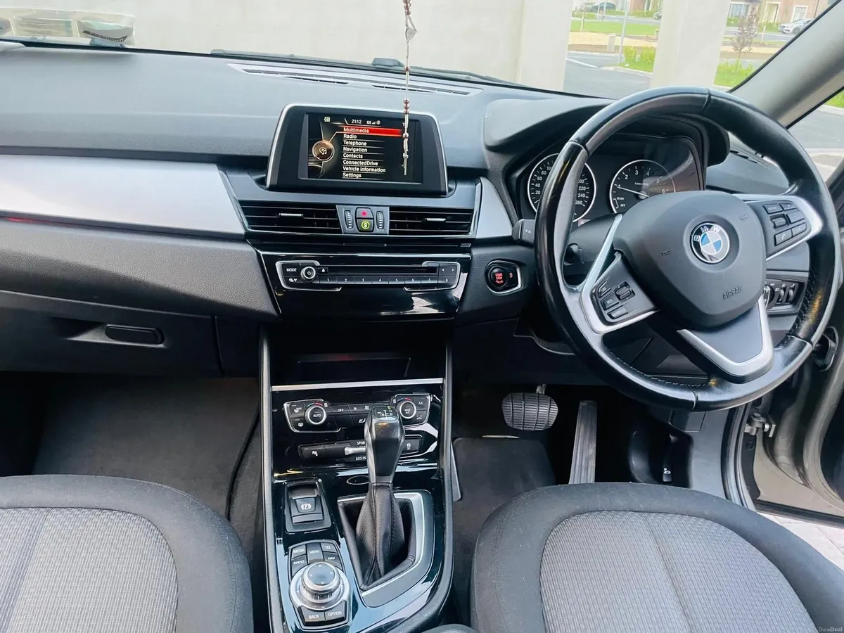 2016 BMW 218i Gran Tourer Automatic (7-Seater). - Image 6
