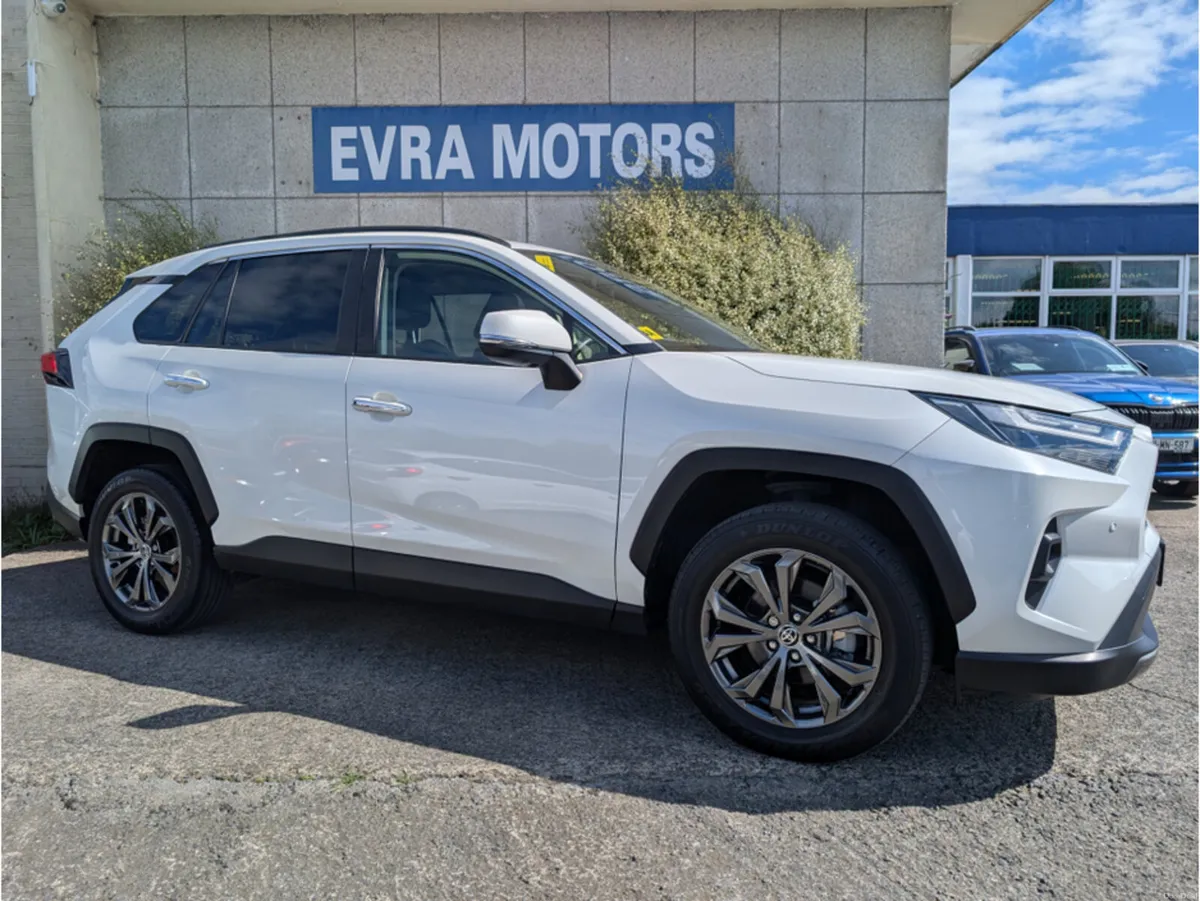 Toyota RAV4 G 4WD HYBRID AUTOMATIC 2.5 PETROL //MA - Image 3