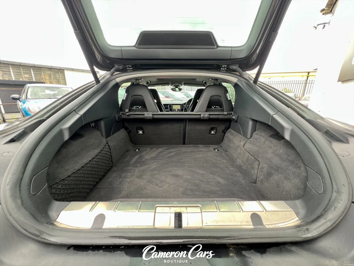 PORSCHE PANAMERA S GREAT VALUE FOR MONEY - Image 6
