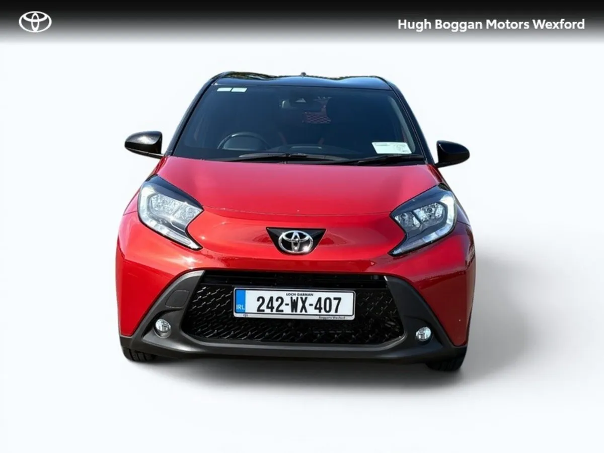 Toyota Aygo X DESIGN ONLY 10700 KMS!! - Image 5