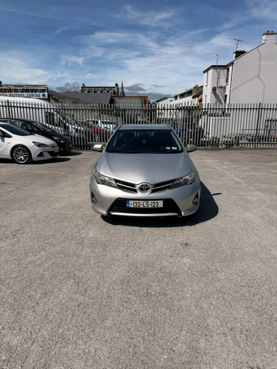 Toyota Auris - Image 2