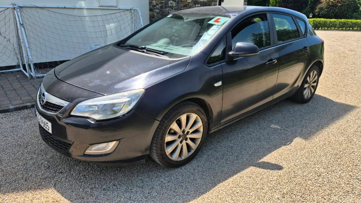 2011 Opel Astra - Will Suit Mechanic - Image 2