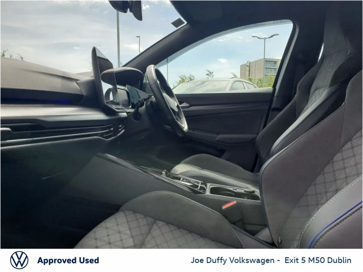 Volkswagen Golf R-LINE 1.5 TSI MHEV 116HP - Image 4