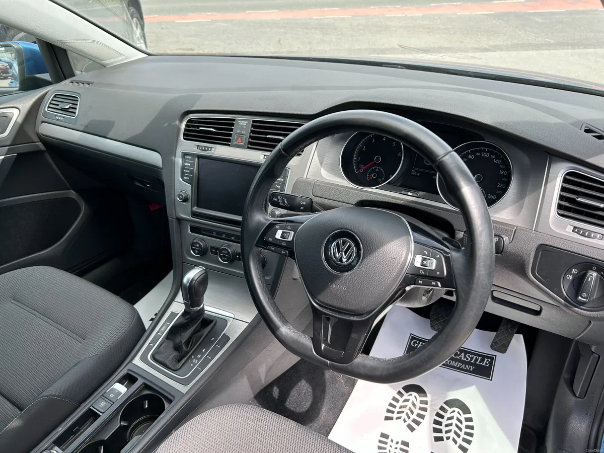 VOLKSWAGEN GOLF 2015, 1.2 TSI 5DR AUTO LOW KMS - Image 4