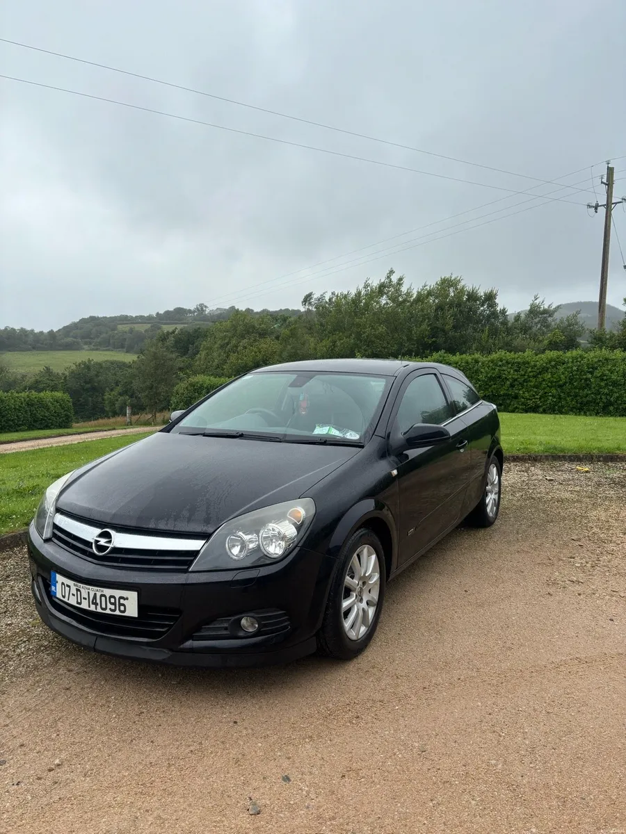 Opel Astra *Low Miles* - Image 2