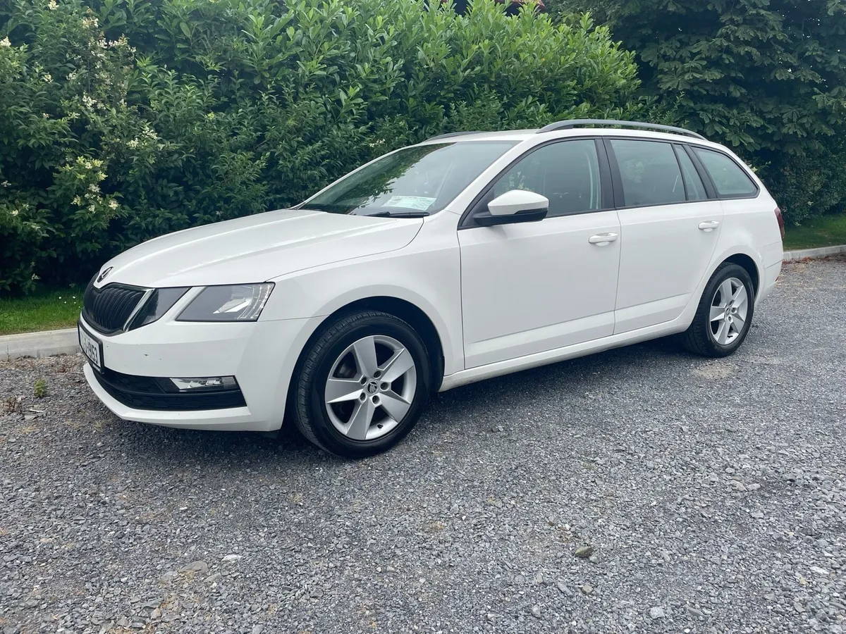 Skoda Octavia 2017 (172) Combi Ambition Diesel - Image 5