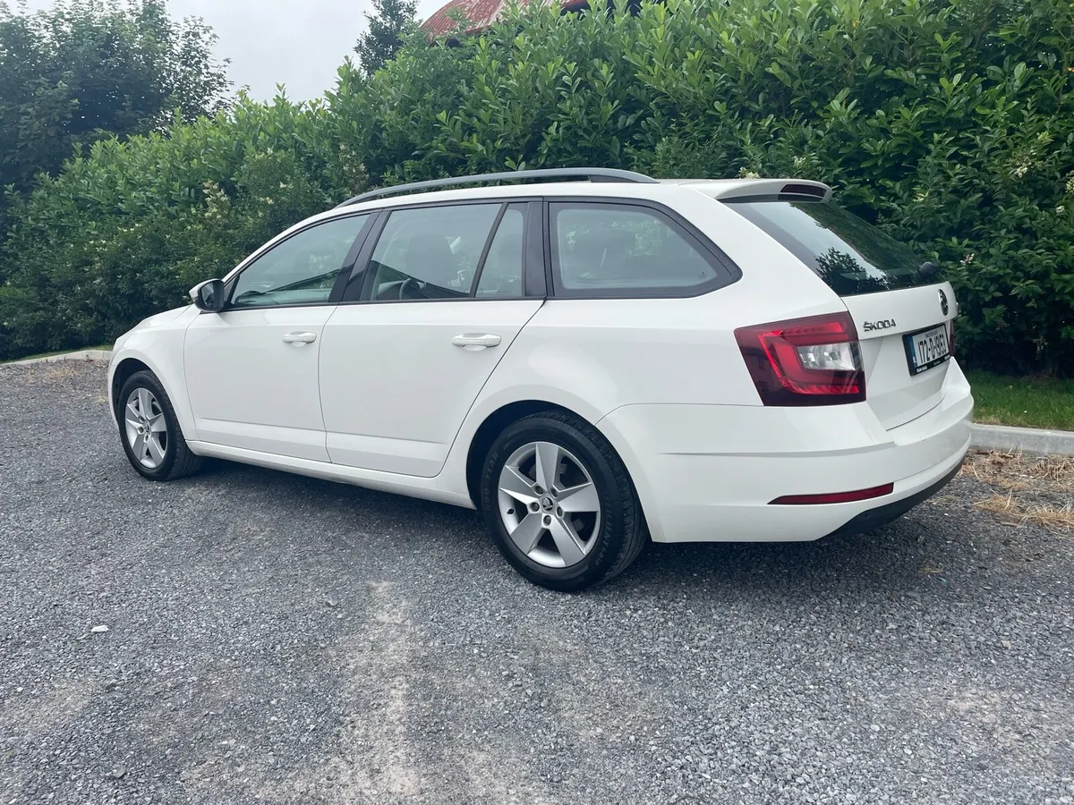 Skoda Octavia 2017 (172) Combi Ambition Diesel - Image 6