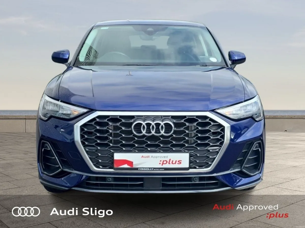 Audi Q3 SB 1.4TFSI e - Plug-in Hybrid - SE with Co - Image 2