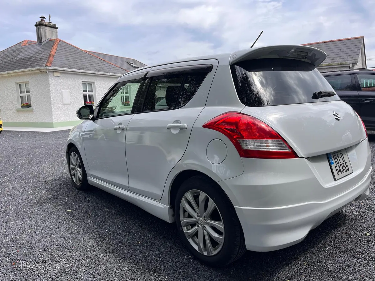 Suzuki Swift 1.2 GLX Auto - Image 4