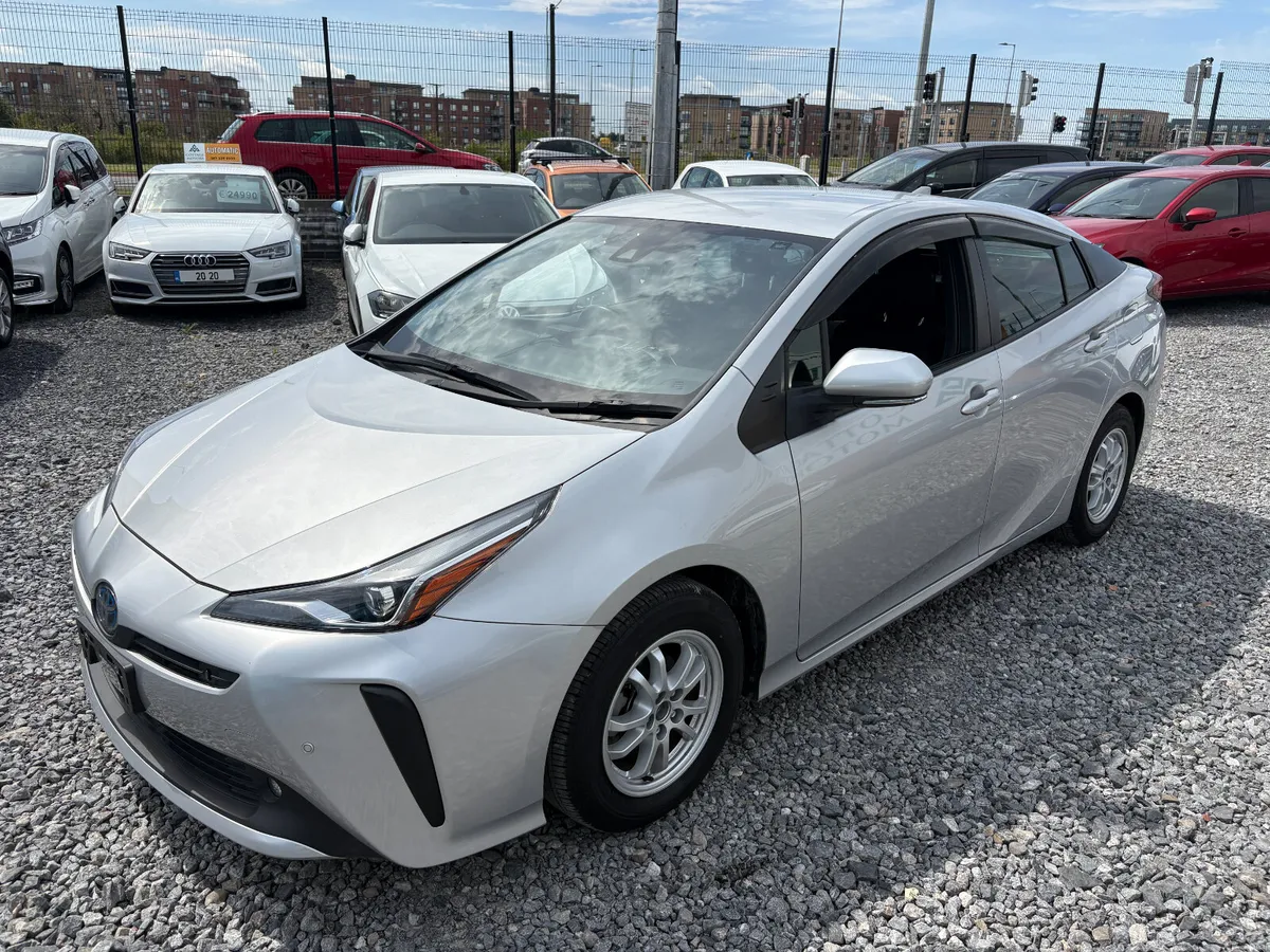 TOYOTA PRIUS 1.8 PETROL HYBRID AUTO - Image 2