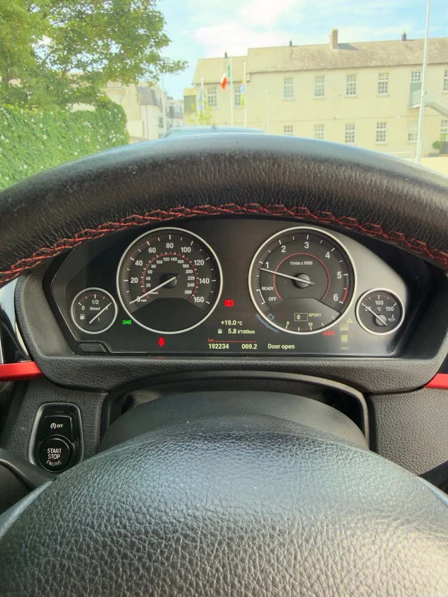 2018 BMW 3 series - Image 4