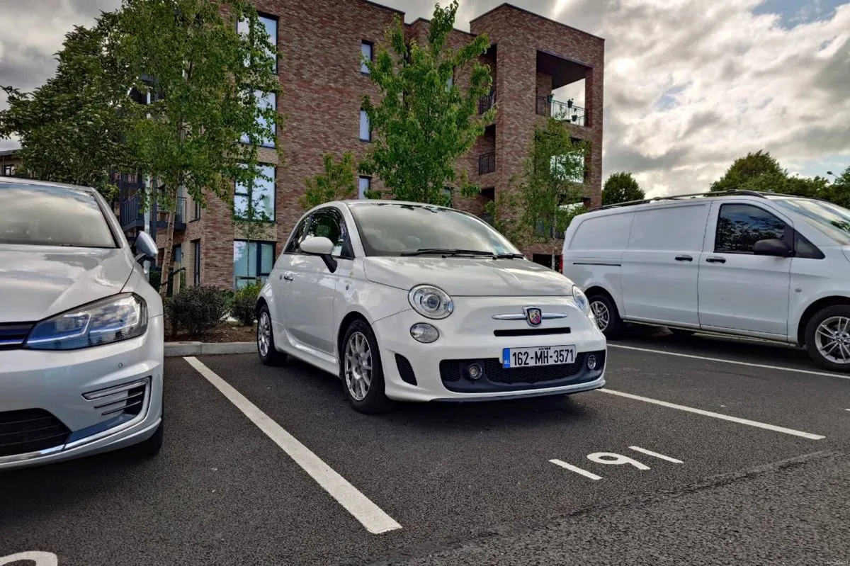 2016 Abarth 500 - Image 3