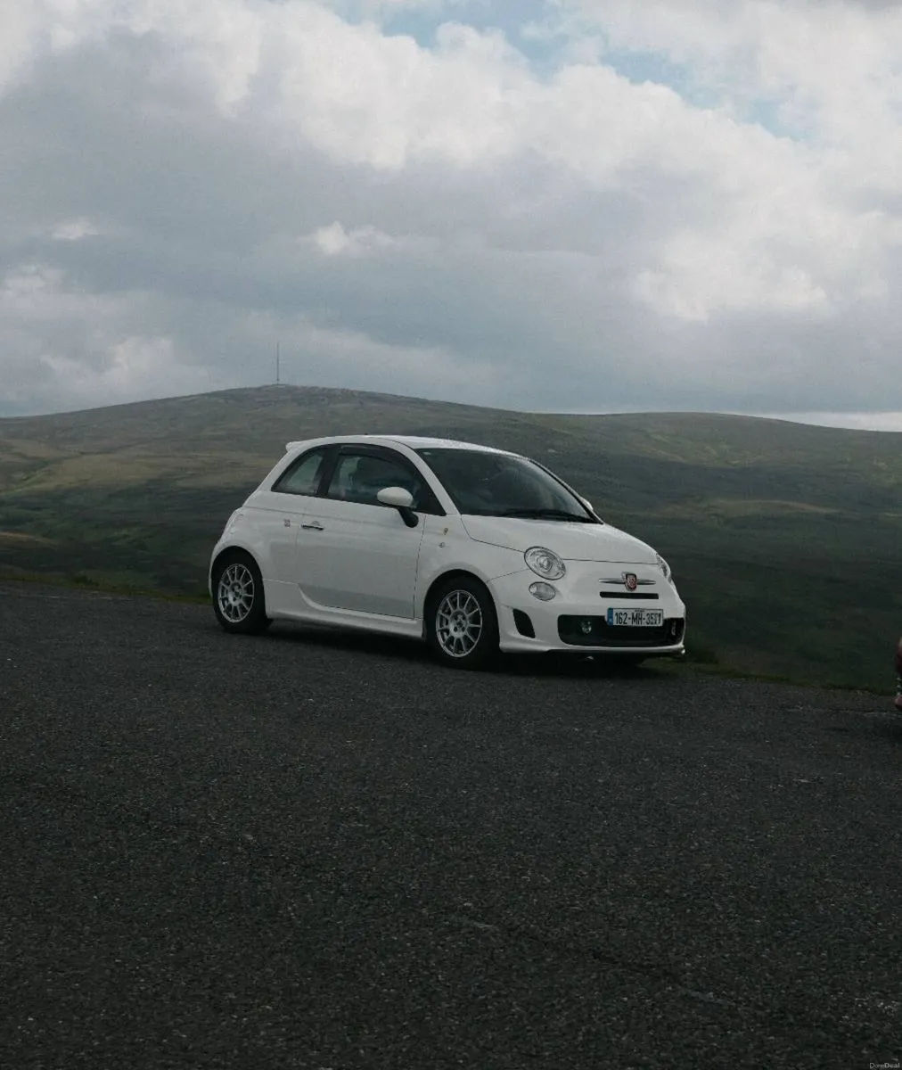 2016 Abarth 500 - Image 1