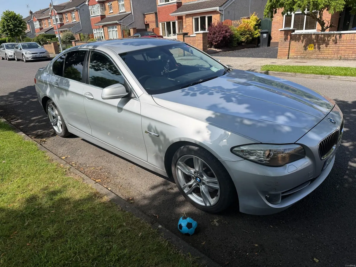 BMW 5-Series 2012 - Image 3