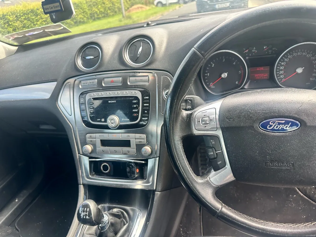 Car - Image 4