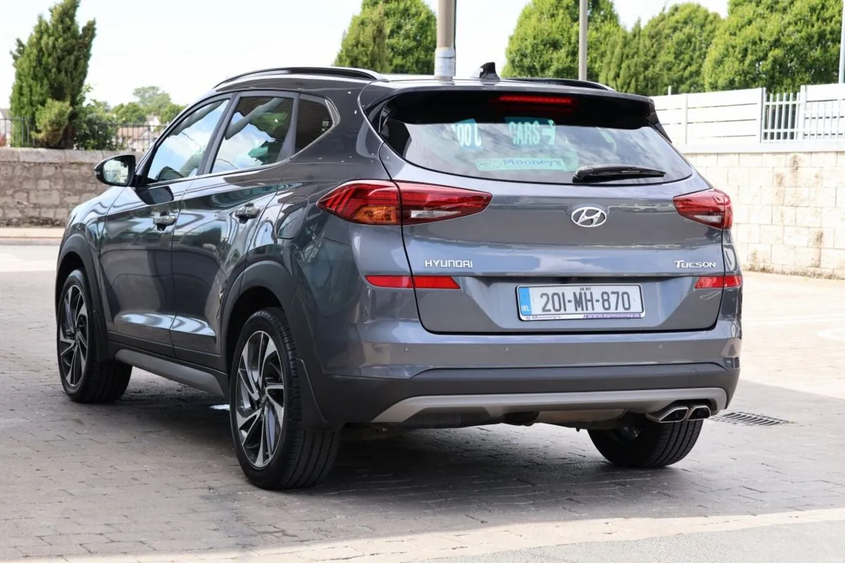 Hyundai Tucson 2WD Premium, Leather , Sunroof - Image 6