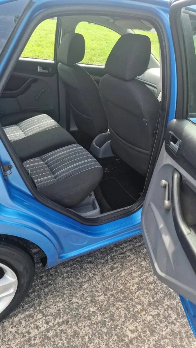 Ford Focus - Image 6