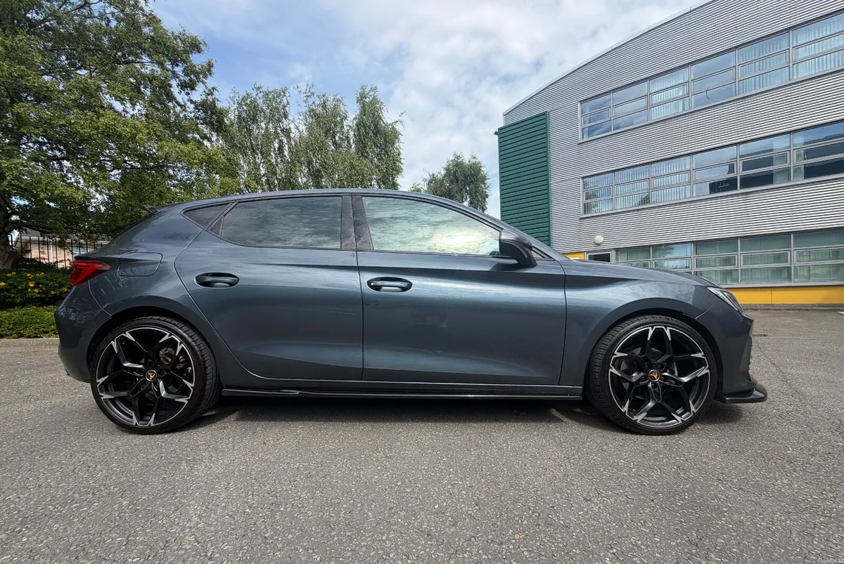 Cupra Leon 1.5 ETSi DSG 150 BHP - Image 3