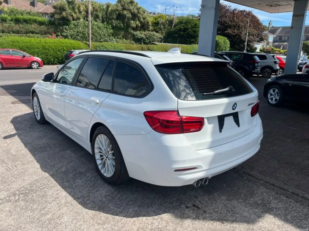 BMW 3-Series 320d estate - Image 4