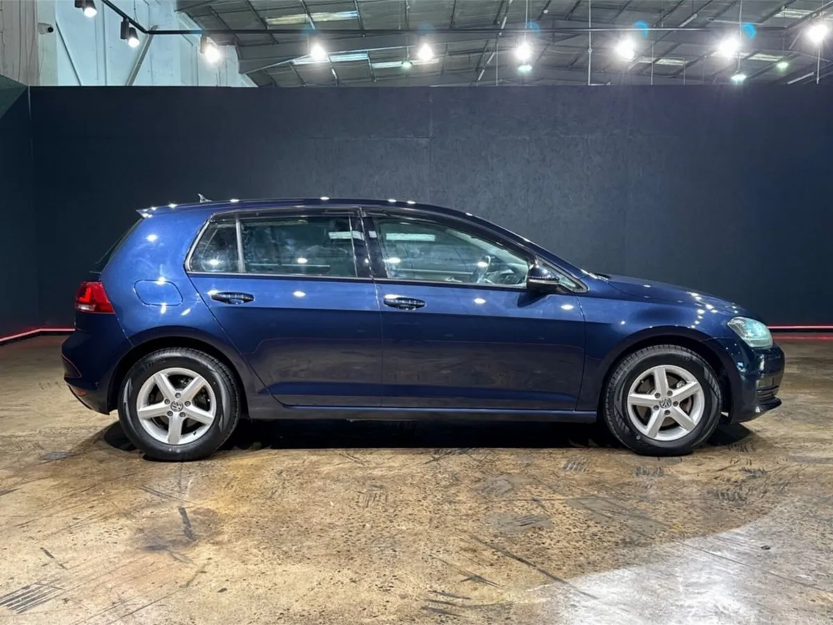 Volkswagen Golf 1.2 TSI COMFORT LINE AUTOMATIC - F - Image 2