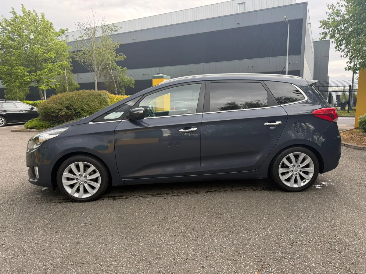 Kia Carens 1.7 CRDI 7 seater high spec - Image 4