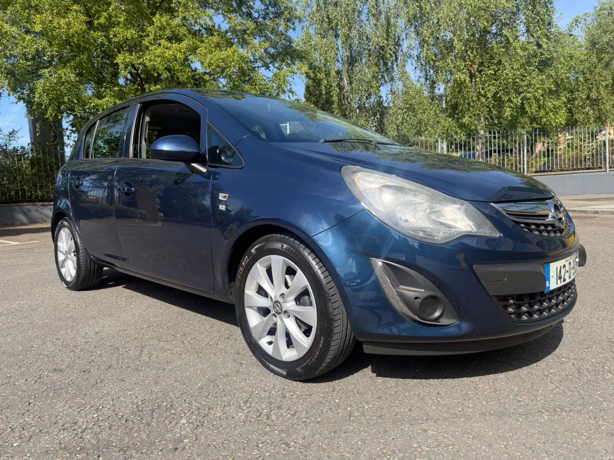 Opel Corsa 1.2 Petrol Heated seats / steering whee - Image 1