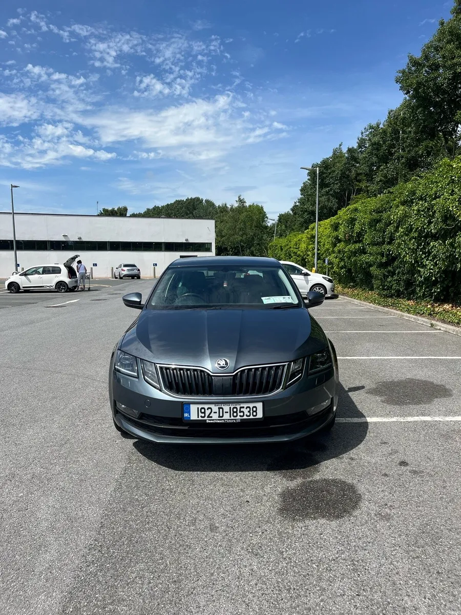 Skoda Octavia 1.6 TDI Automatic NCT 08/27 - Image 1