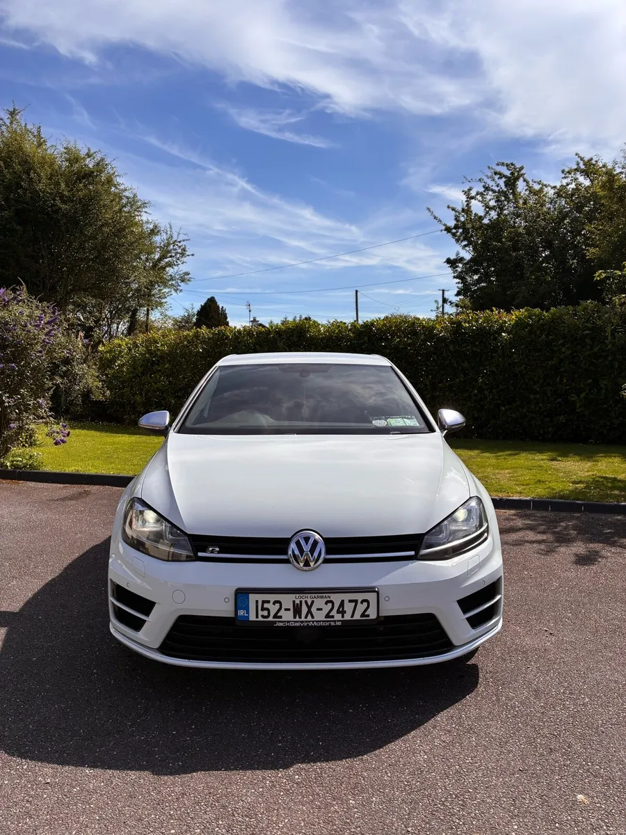 Volkswagen Golf R - Image 2