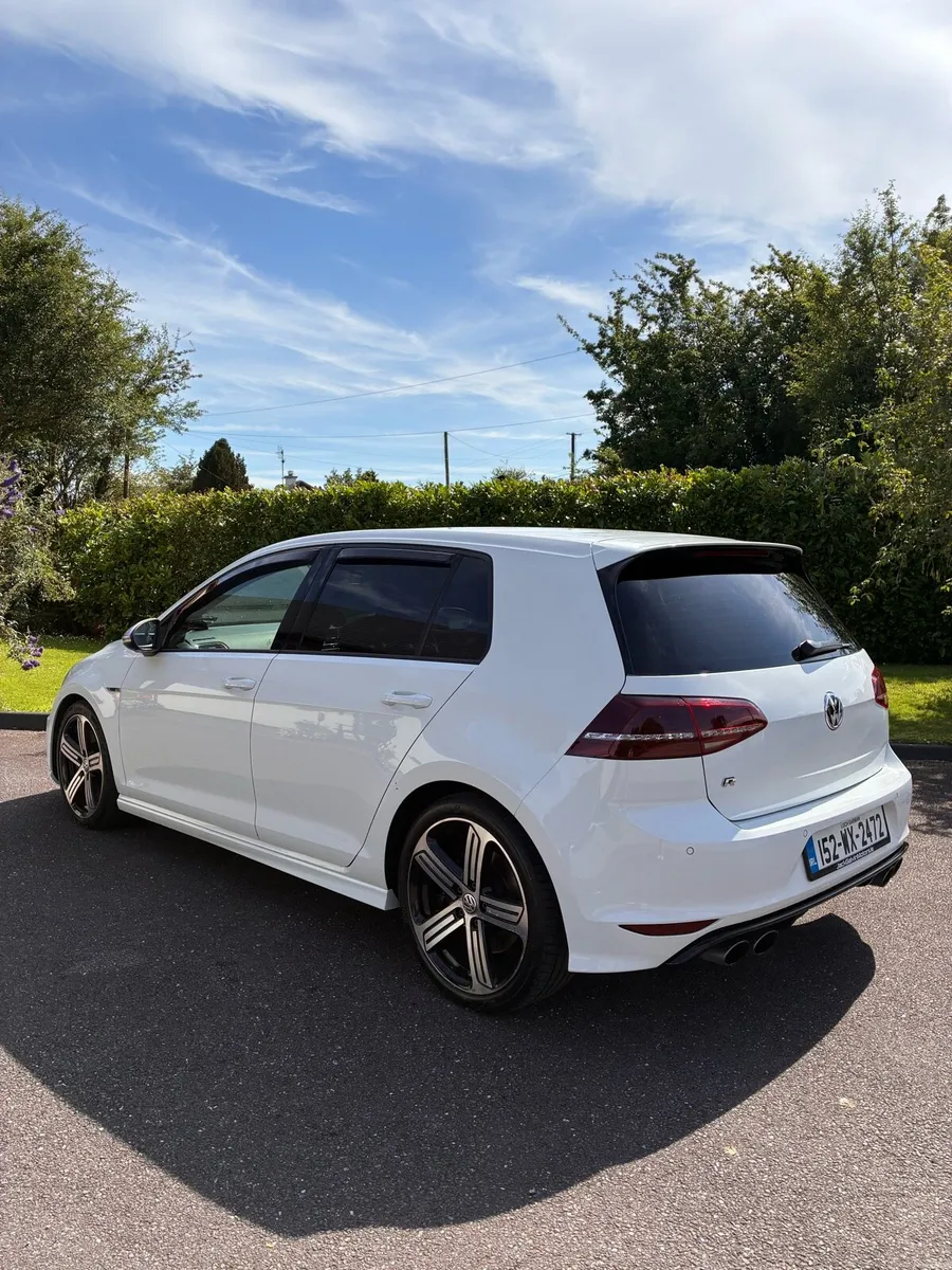 Volkswagen Golf R - Image 3