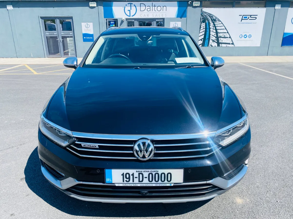 VOLKSWAGEN PASSAT ESTATE ALLTRACK 4 MOTION DSG 191 - Image 3