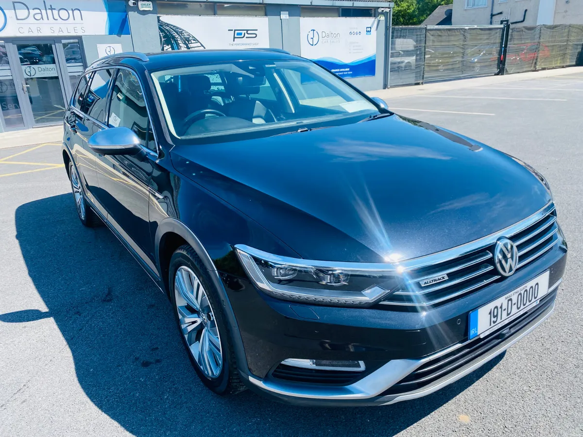VOLKSWAGEN PASSAT ESTATE ALLTRACK 4 MOTION DSG 191 - Image 4
