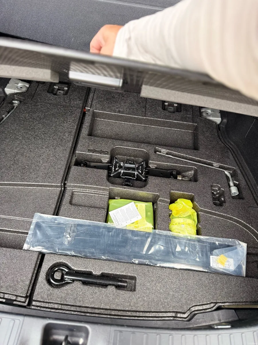 Toyota Prius July/2022 1.8 Hybrid - Image 4